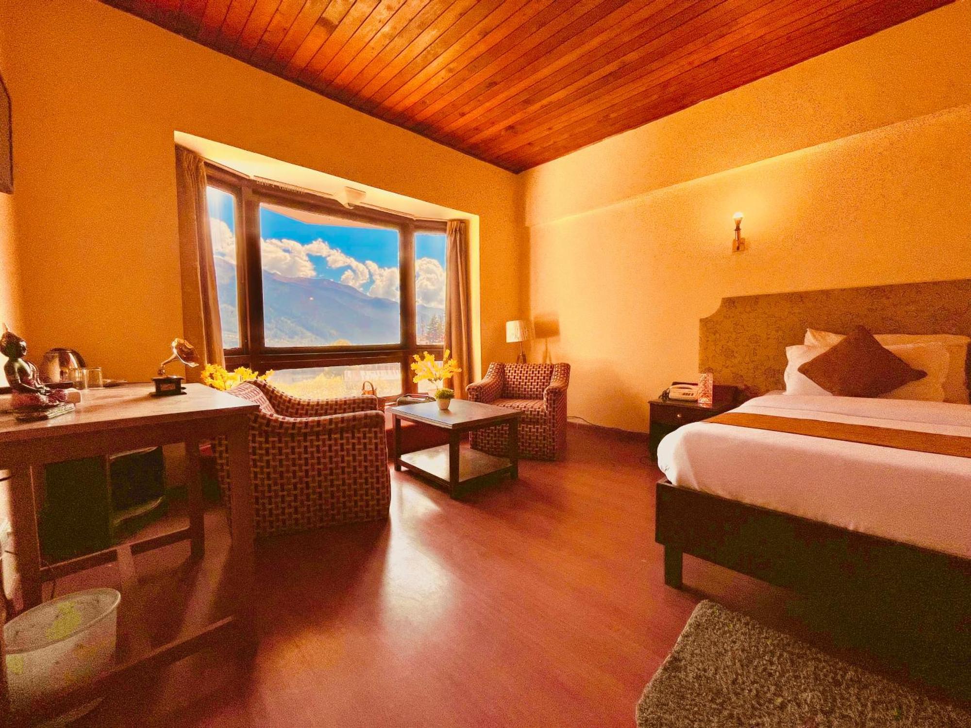 Sagar Resort !! Mountain View ! Luxury Stay ! Family Resort ! Private Parking ! Near Mall Road Manāli Exterior foto