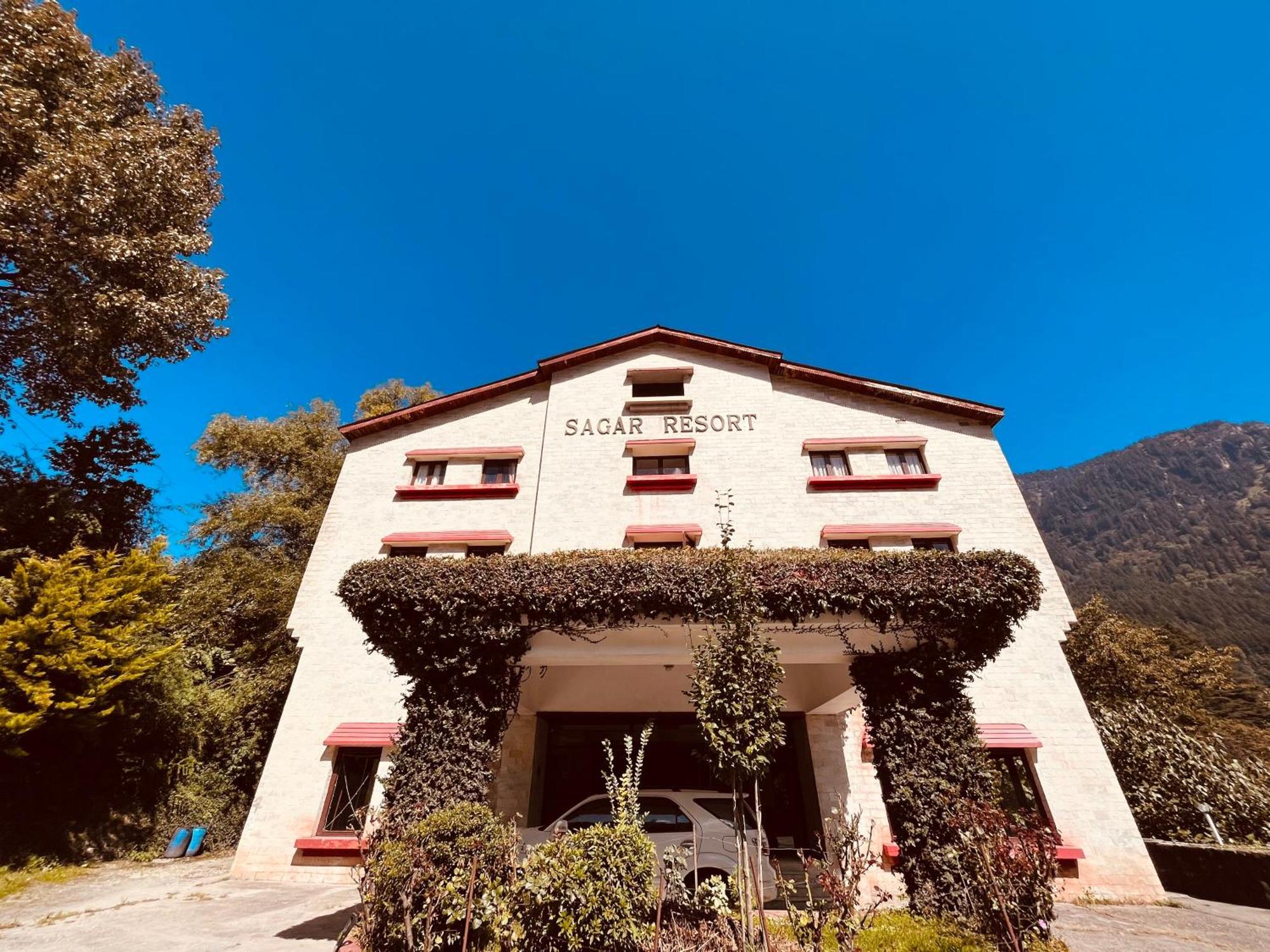 Sagar Resort !! Mountain View ! Luxury Stay ! Family Resort ! Private Parking ! Near Mall Road Manāli Exterior foto