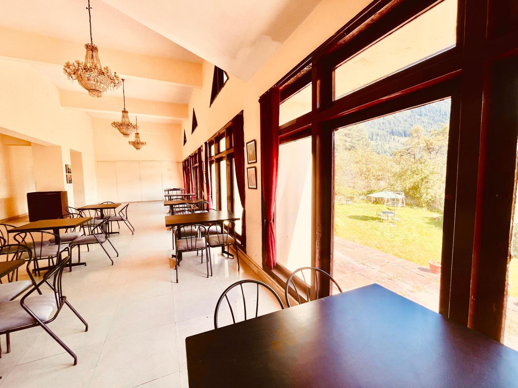 Sagar Resort !! Mountain View ! Luxury Stay ! Family Resort ! Private Parking ! Near Mall Road Manāli Exterior foto